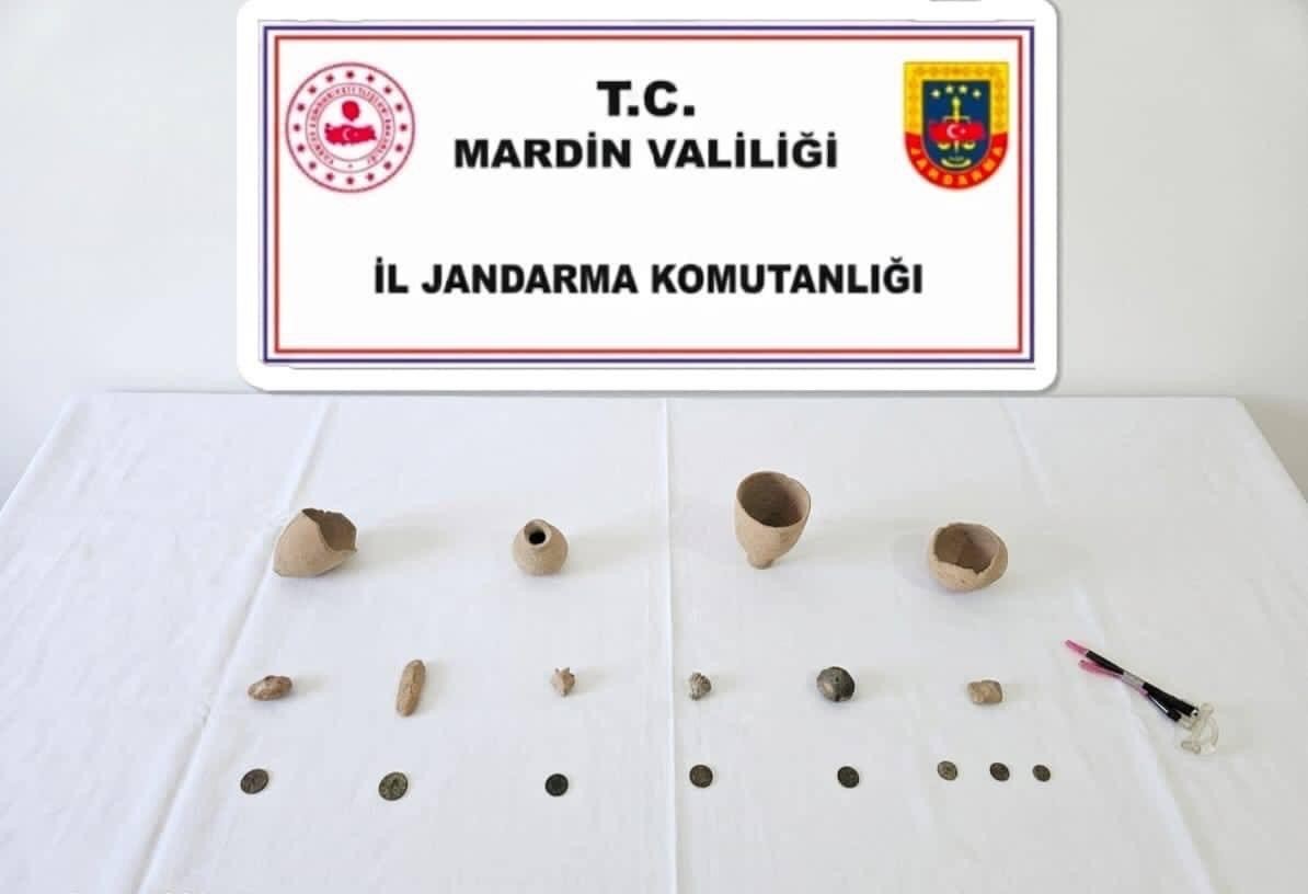 Mardin’de silah ve tarihi eser operasyonu: 3 tutuklama
