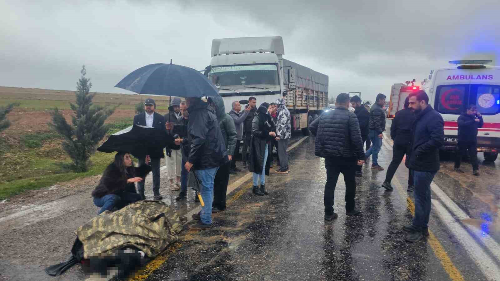 Mardin’de tır ile otomobil çarpıştı: 1 ölü, 4 yaralı
