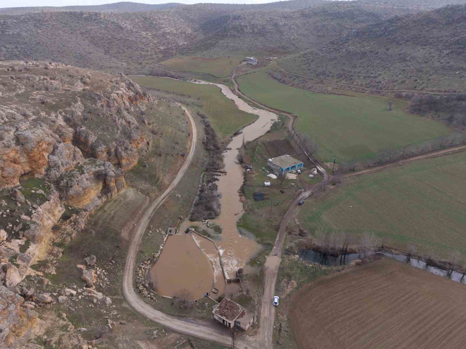 Mardin’in en önemli dinlenme alanlarından olan Reşan Çayı eski ihtişamına kavuştu
