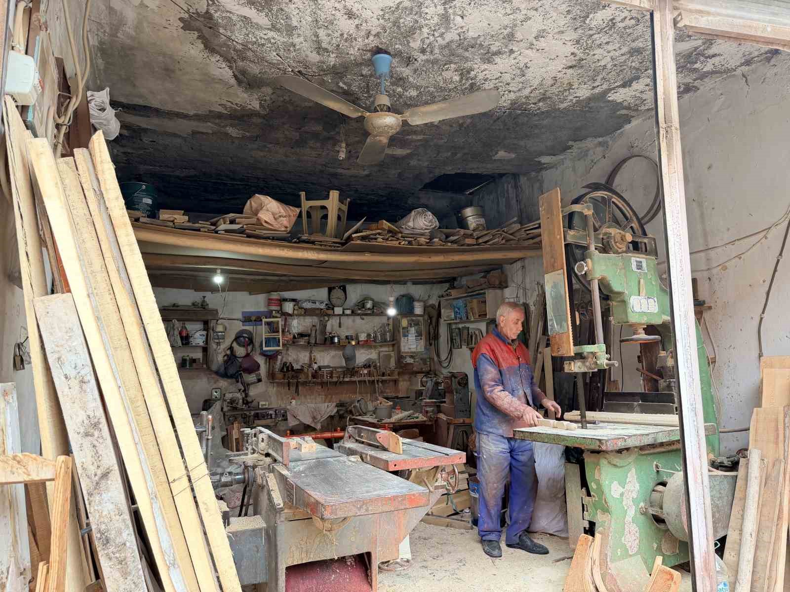 Mardinli usta ahşap beşik geleneğini yarım asırdır ayakta tutuyor
