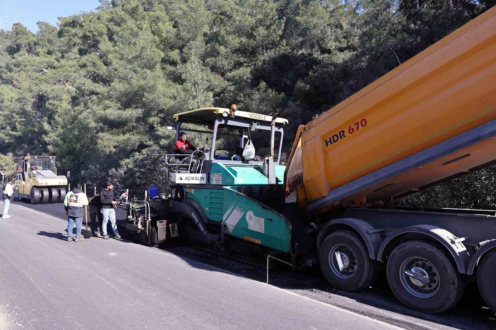 Marmaris Adaköy yolu yeniledi
