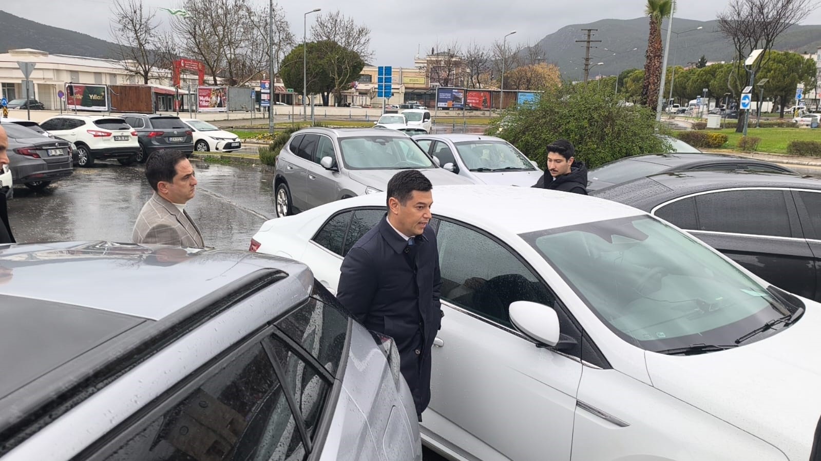 Marmaris Belediye Başkanı Ünlü’nün yargılandığı davalarda karar çıkmadı
Marmaris Belediye Başkanı Ünlü’nün yargılandığı davalarda karar çıkmadı