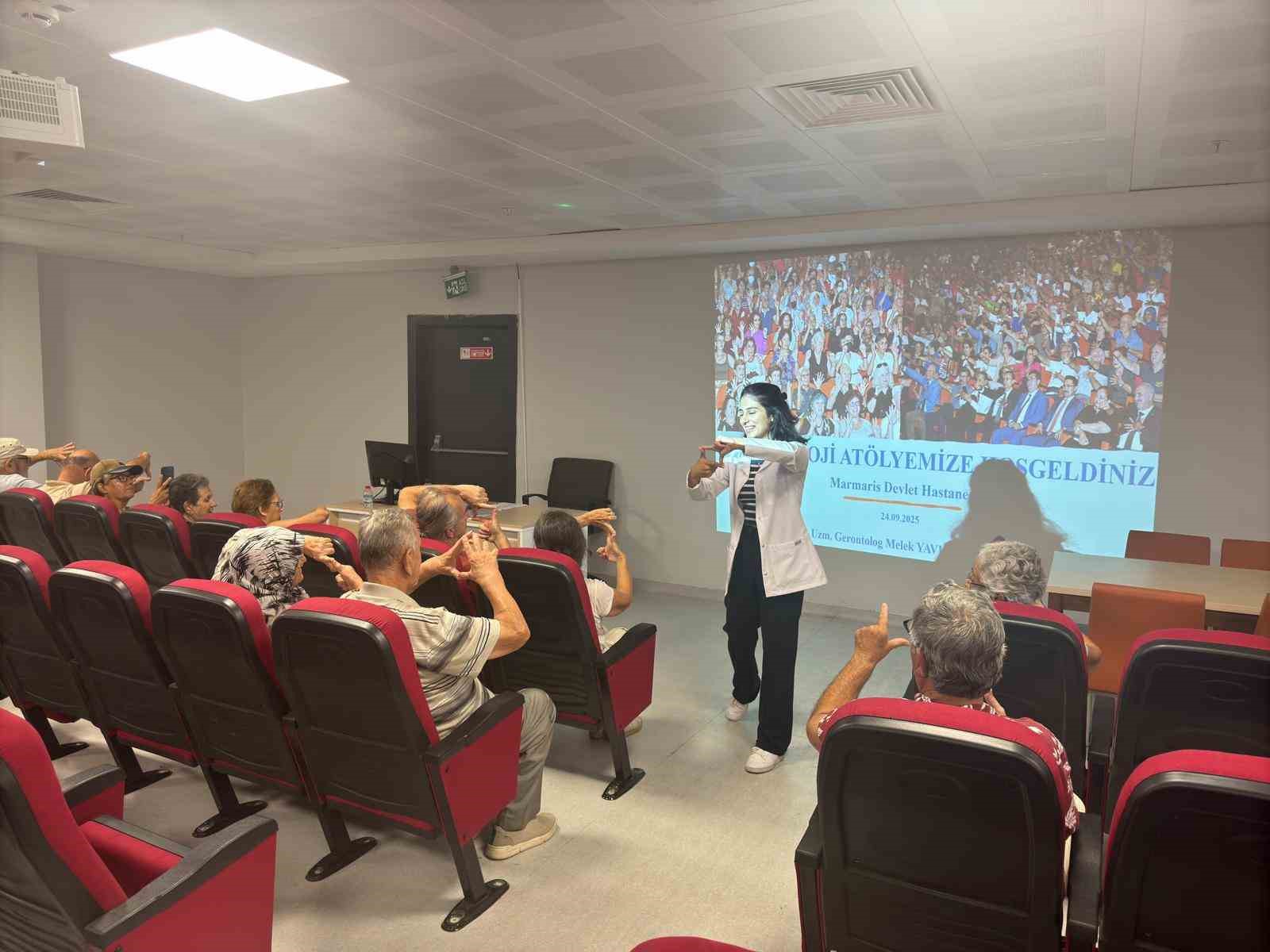 Marmaris Devlet Hastanesi’nde gerontoloji atölyesi başladı
