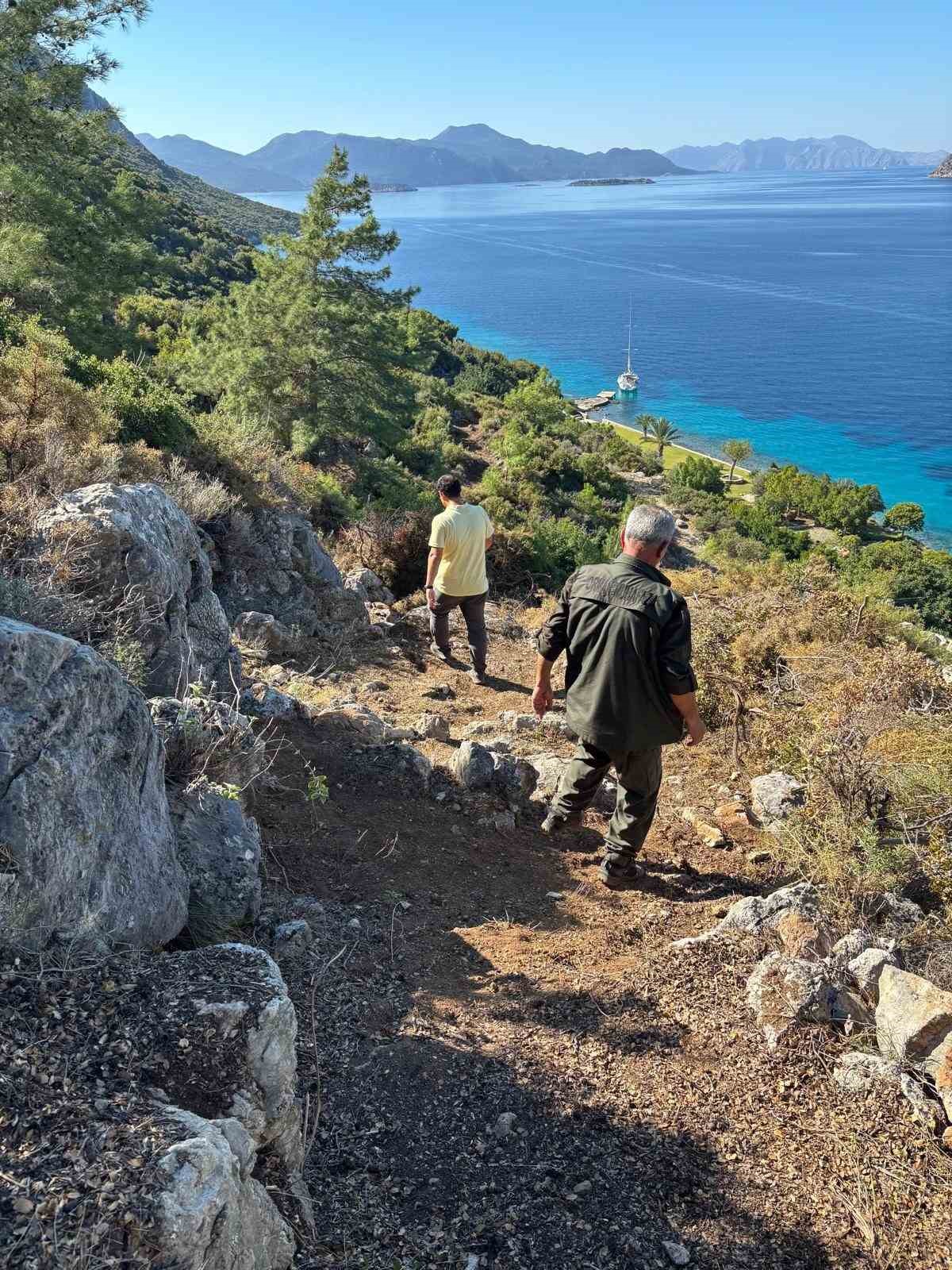 Marmaris Orman İşletme Müdürlüğü’nden yürüyüş yollarında temizlik
Marmaris Orman İşletme Müdürlüğü’nden yürüyüş yollarında temizlik