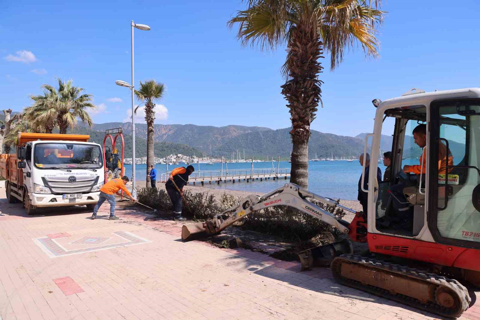 Marmaris Uzunyalı yaza hazırlanıyor
