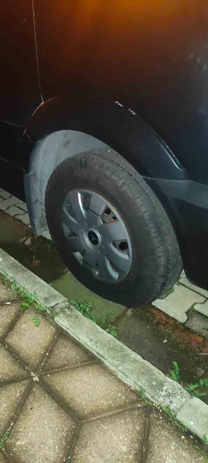 Marmaris’te 16 aracın lastiklerini bıçaklayan şahıs tutuklandı
