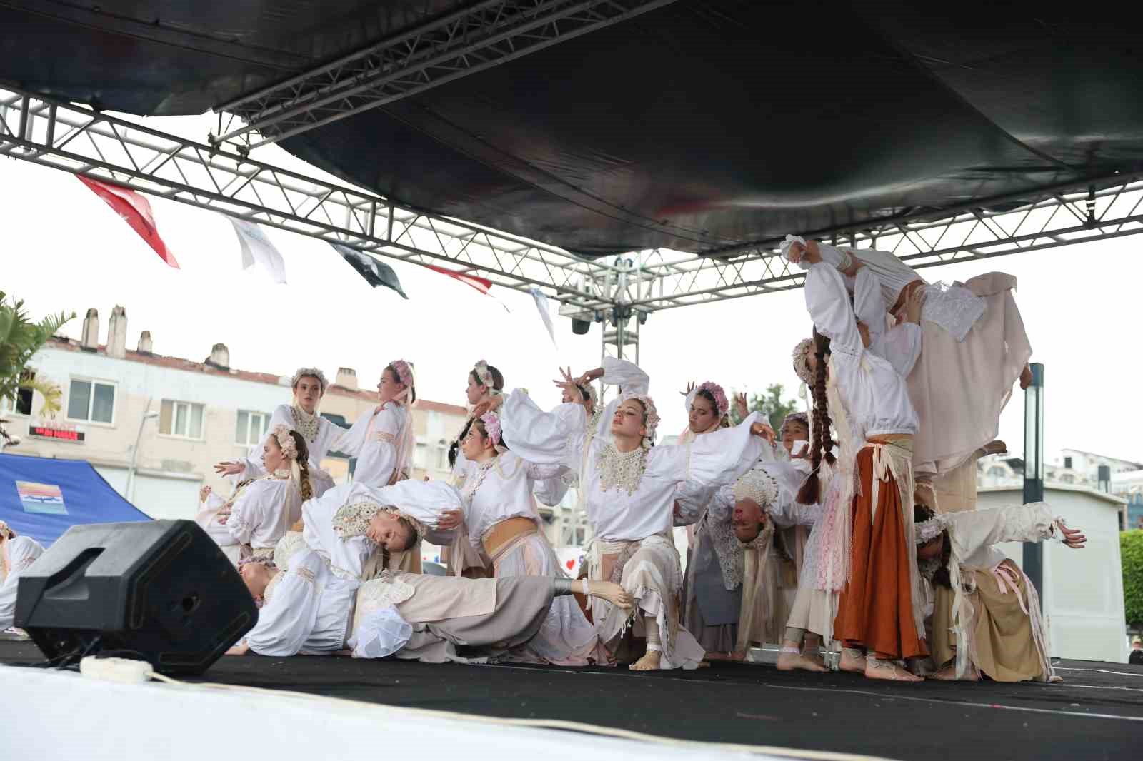 Marmaris’te 23 Nisan havası devam ediyor
