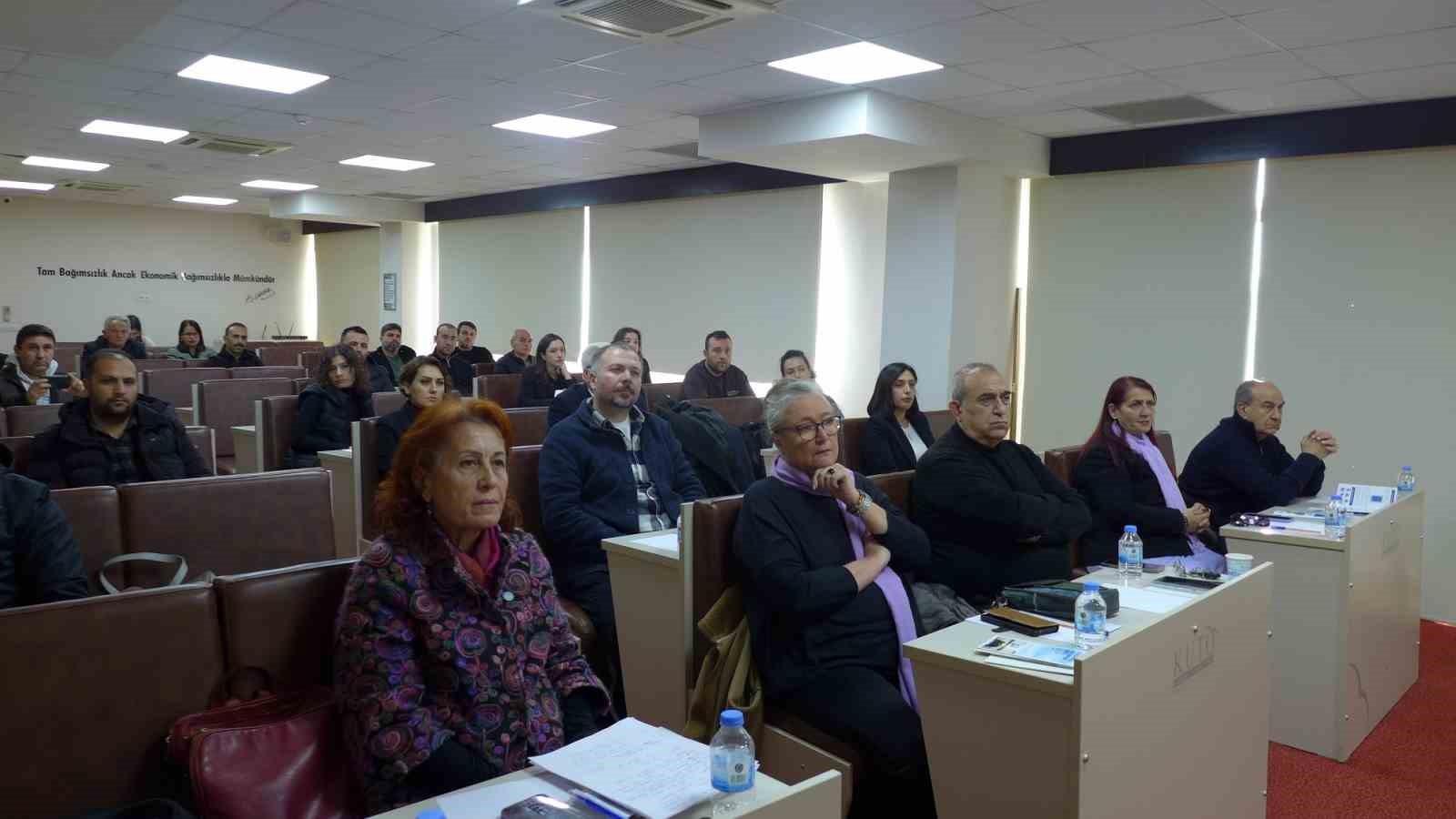 Mavi Bayrak ve Yeşil Anahtar Programları Bilgilendirme Toplantısı KUTO’da yapıldı
Mavi Bayrak ve Yeşil Anahtar Programları Bilgilendirme Toplantısı KUTO’da yapıldı