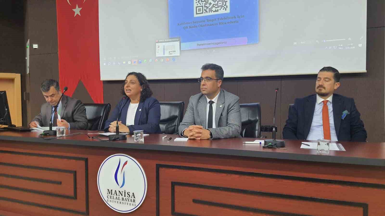 MCBÜ’de "Yeni küresel ekonomide vergilendirme ve Türkiye" paneli düzenlendi
