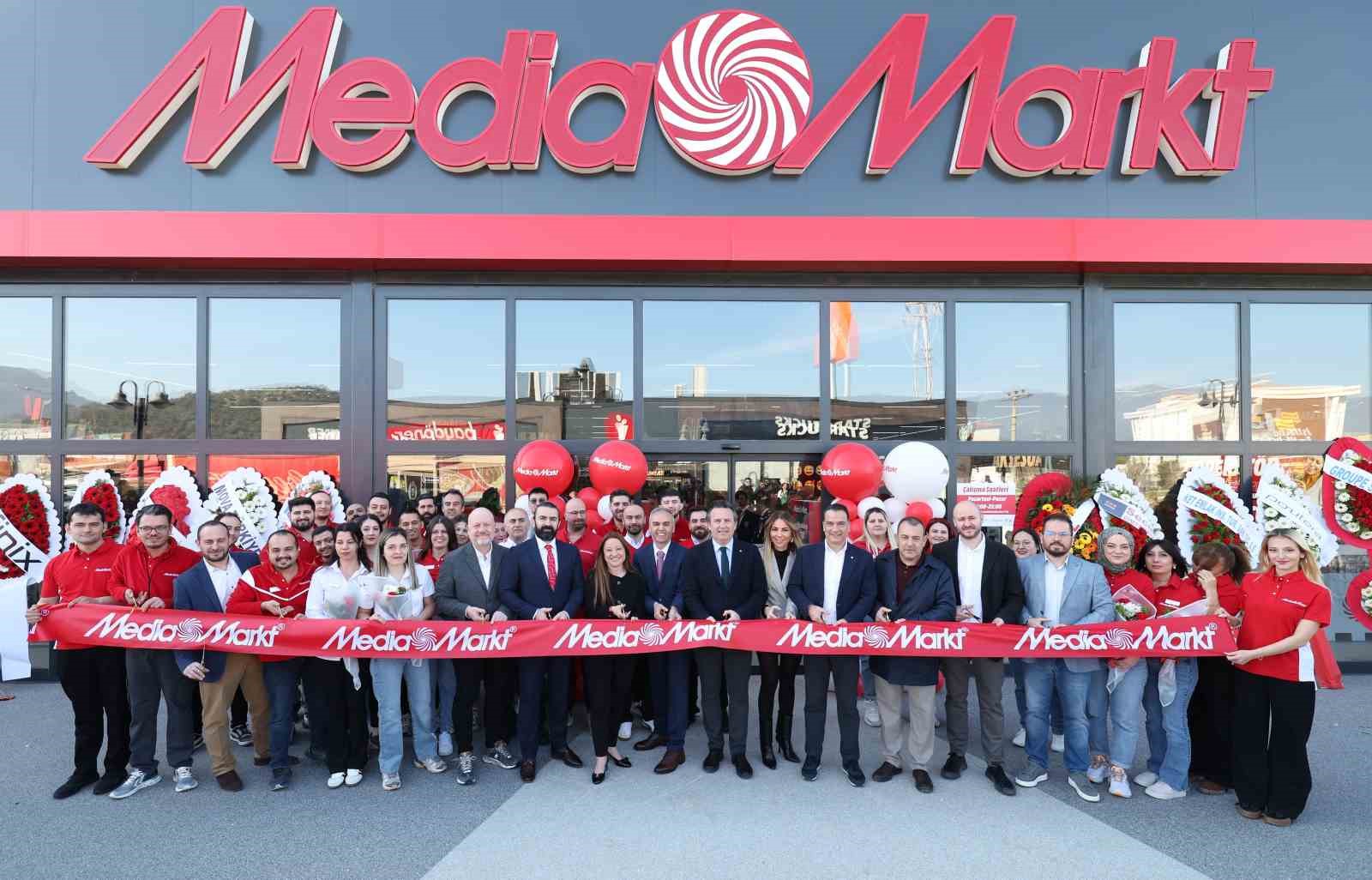 MediaMarkt Türkiye, Edremit’te yeni mağazasının açılışını yaptı
