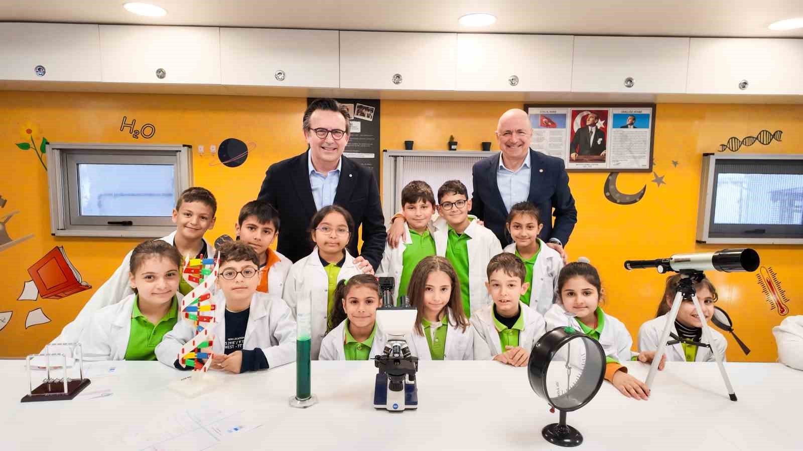 MediaMarkt Türkiye ve TEGV’den deprem bölgesinde 11 bini aşkın çocuğa nitelikli eğitim desteği
