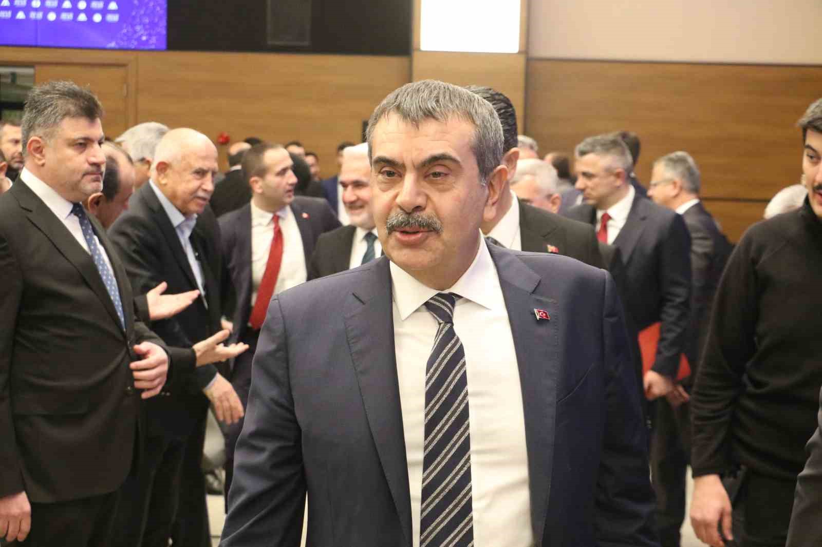 "Mehmet Akif İnan Ödülleri" sahiplerini buldu
"Mehmet Akif İnan Ödülleri" sahiplerini buldu