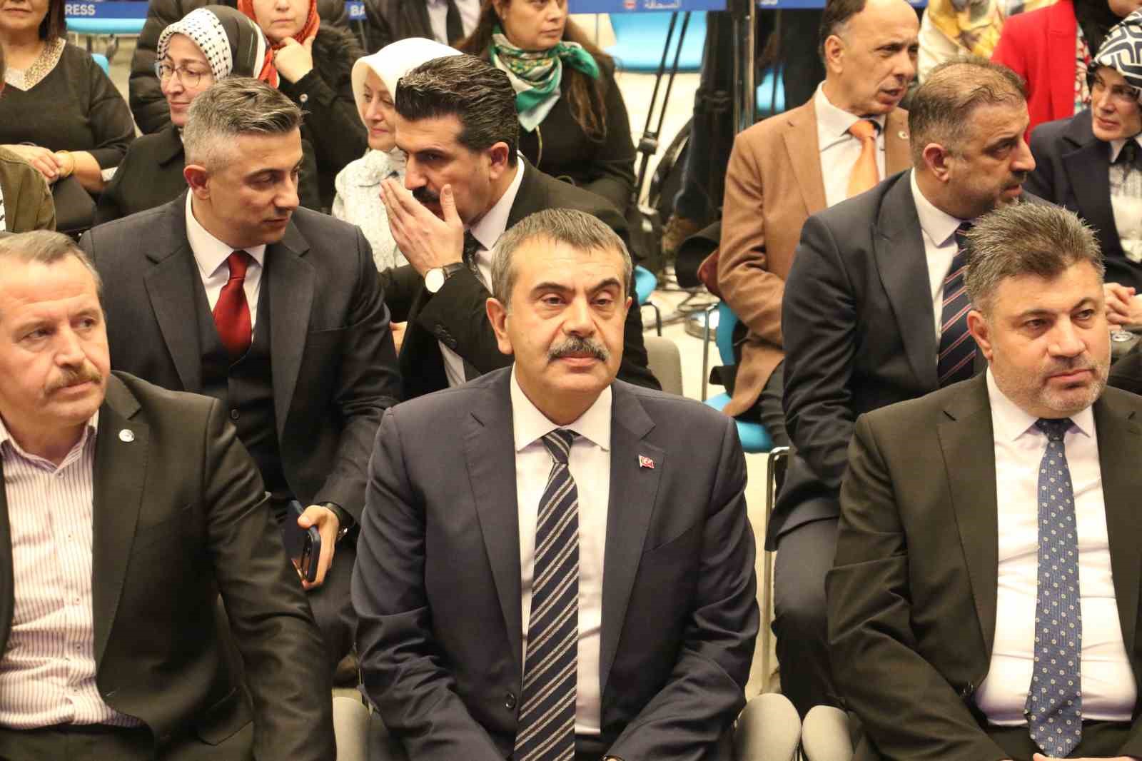 "Mehmet Akif İnan Ödülleri" sahiplerini buldu
"Mehmet Akif İnan Ödülleri" sahiplerini buldu