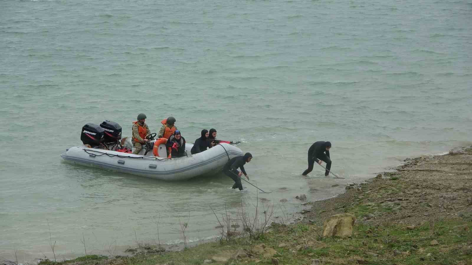 Mehmetçik Çanakkale’de "Durgun Sulardan Geçiş Eğitimi" gerçekleştirdi
