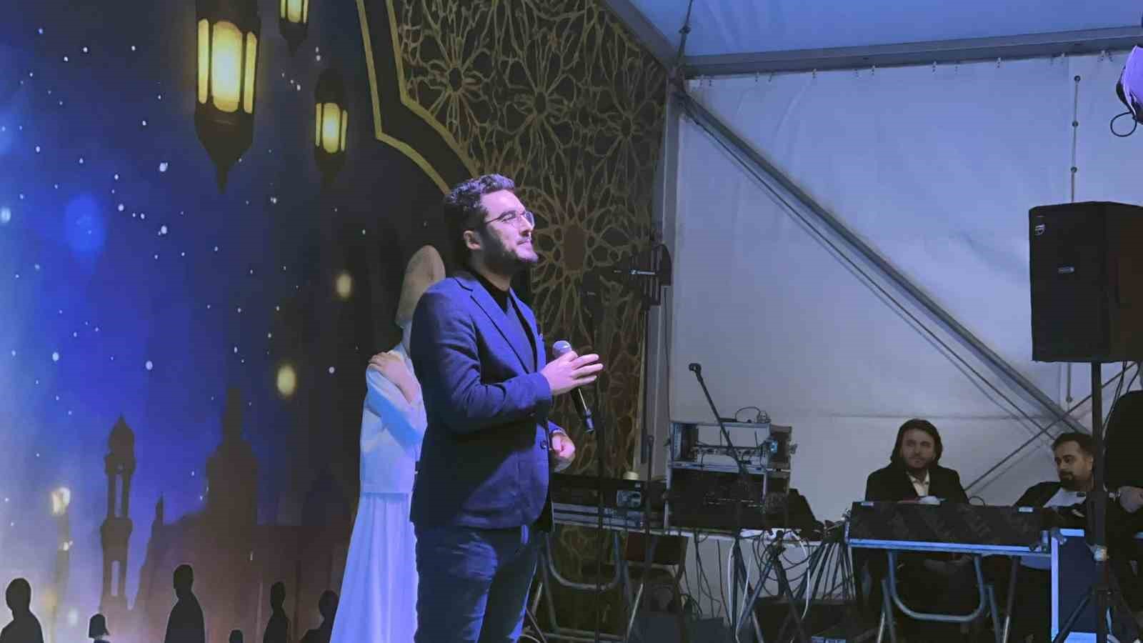 "Mehterin nefesi, Ramazan’ın sesi" Osmaniye’de sokakları şenlendirdi
