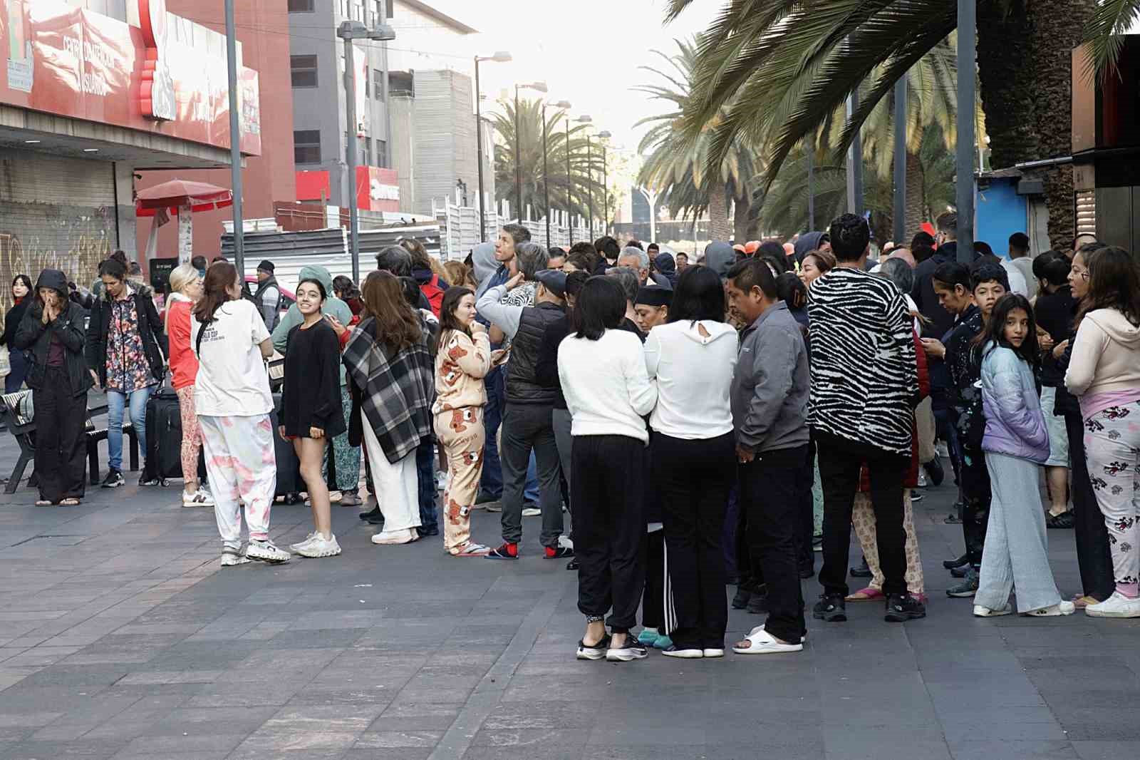 Meksika’da 6.5 büyüklüğünde deprem
