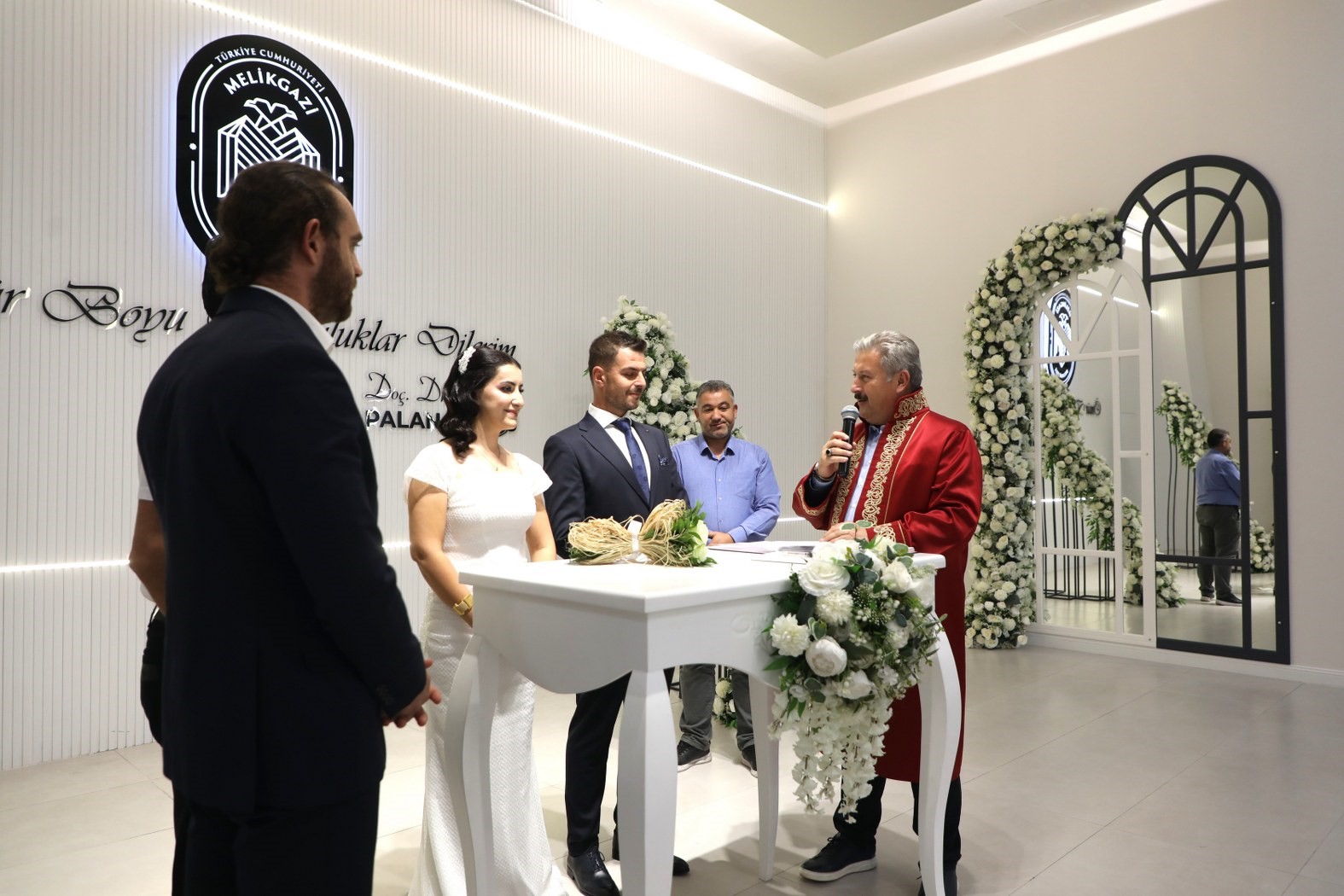 Melikgazi’de 2025 yılında 4 bin çift dünya evine girdi
