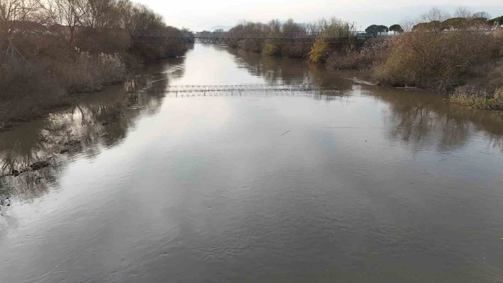 Menderes Nehri suya kavuştu
