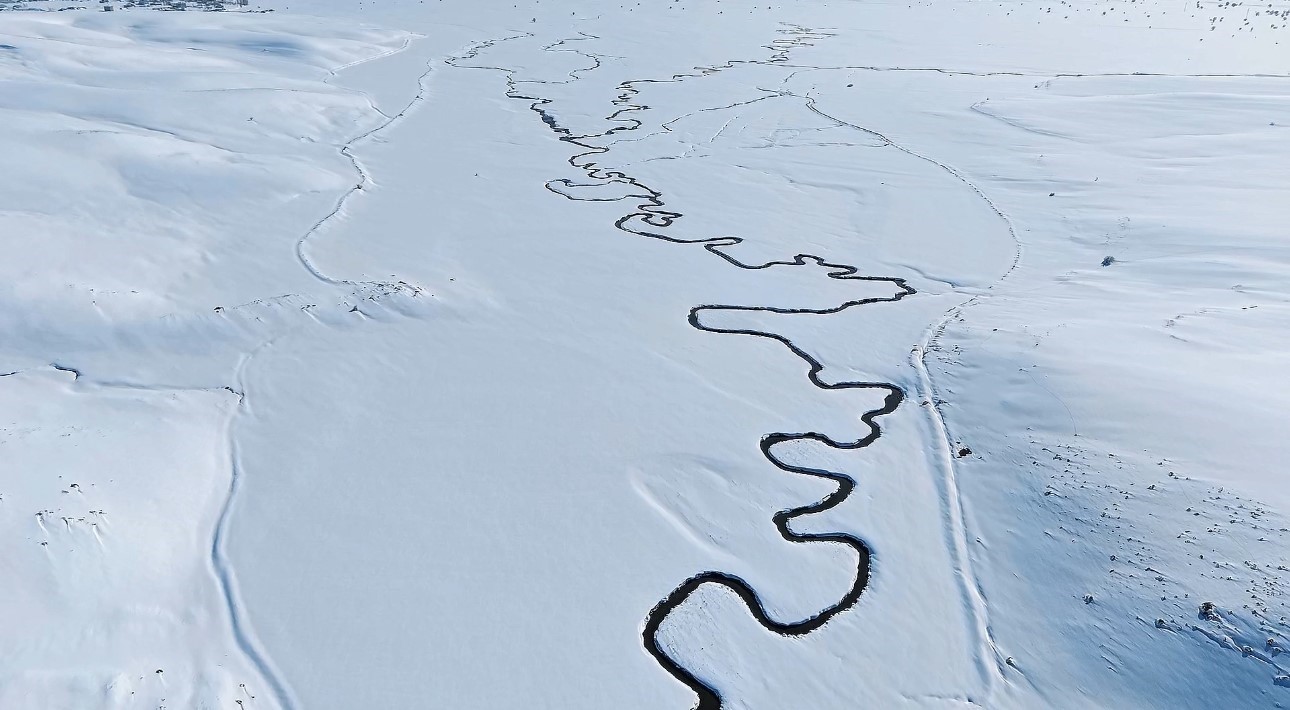 Mendereslerin karlı manzarası mest etti
