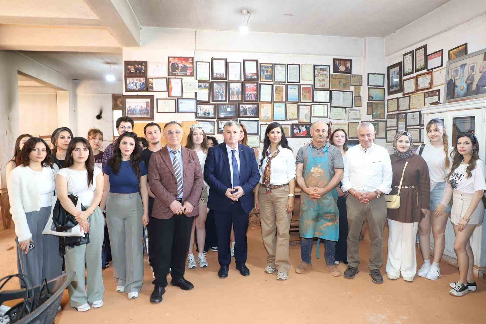 Menemen, geleceğin mimar ve restorasyon uzmanlarını ağırladı
