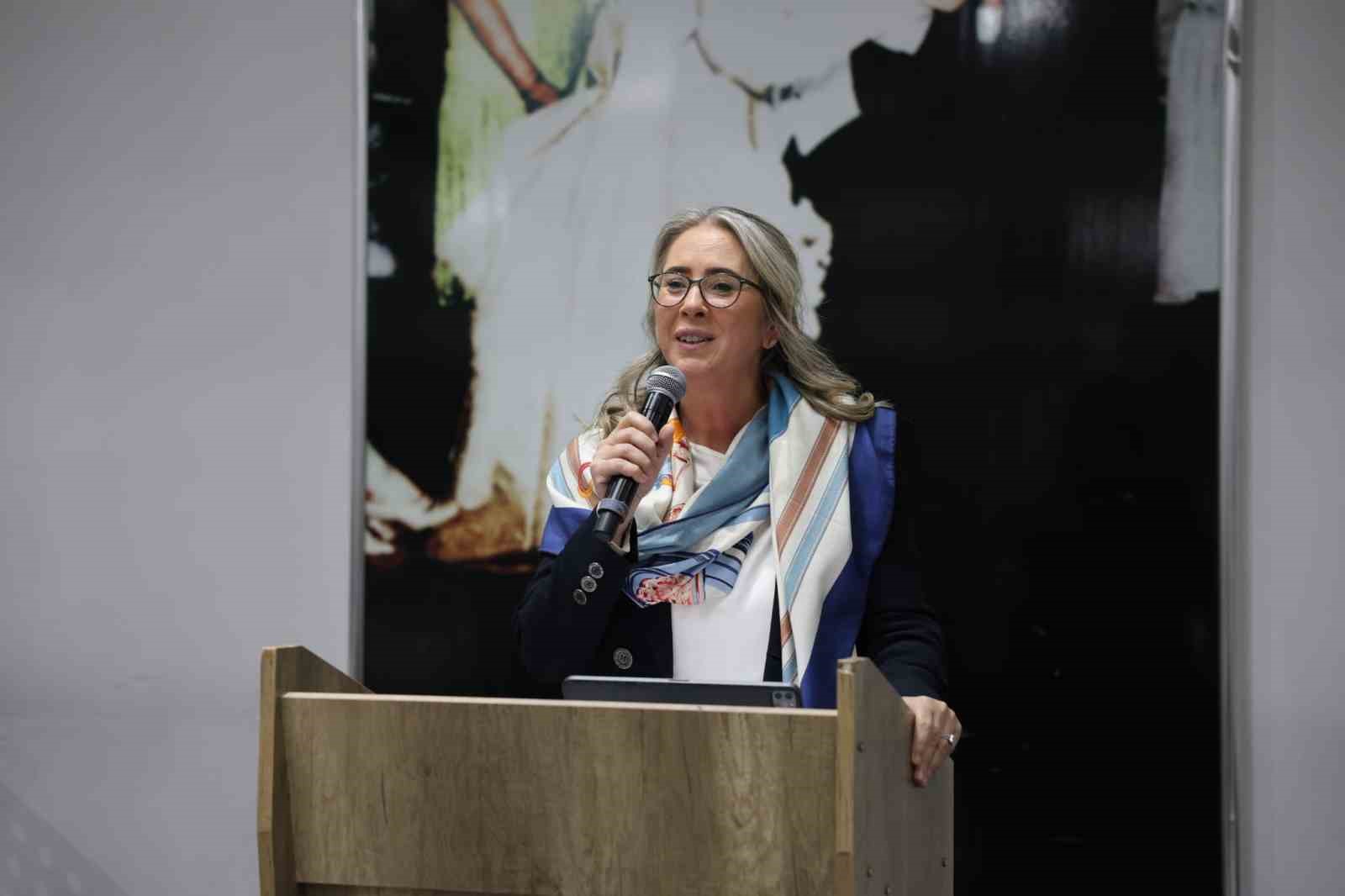 Menemen’de 8 Mart coşkusu yaşandı
