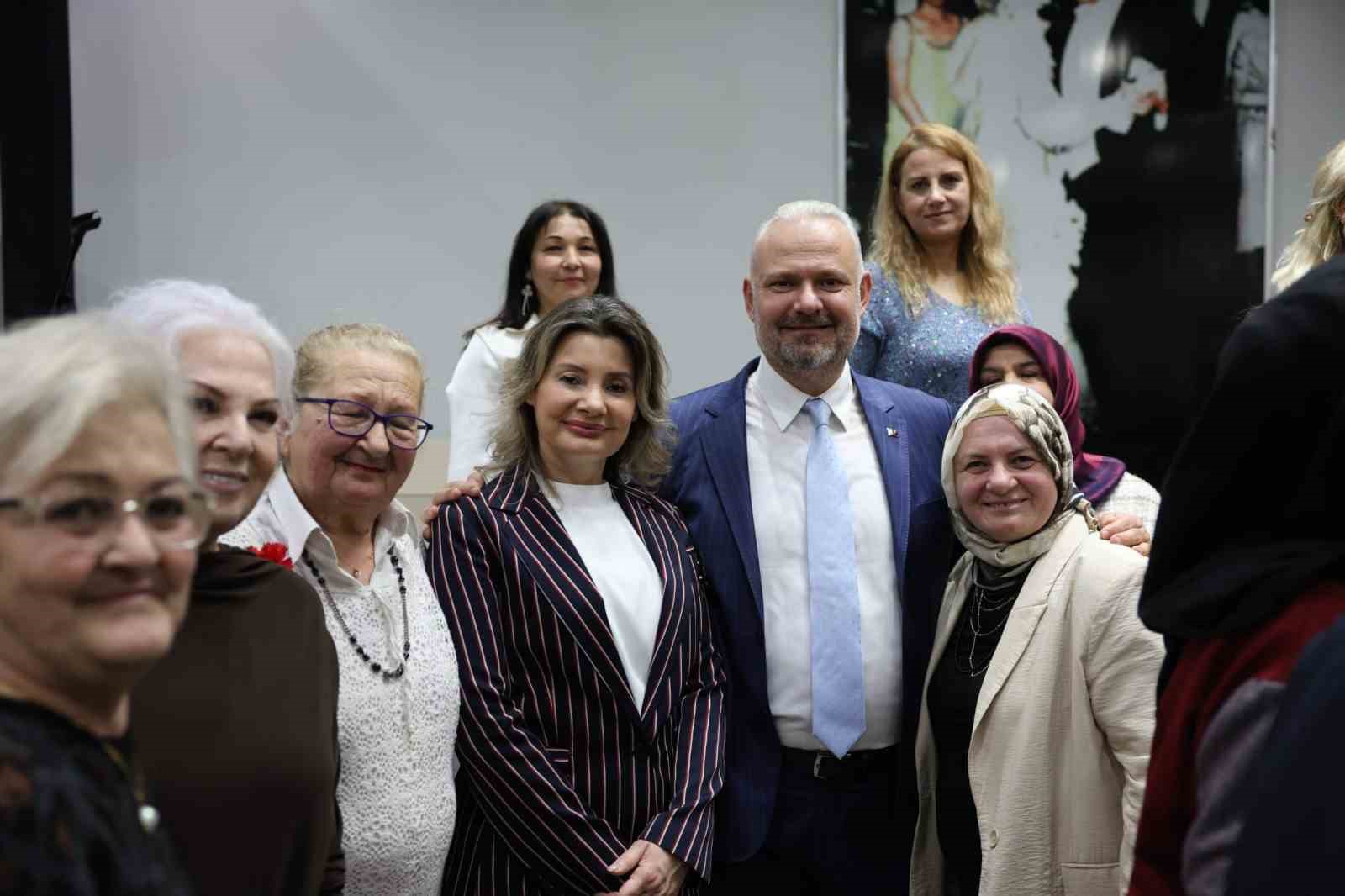 Menemen’de 8 Mart coşkusu yaşandı
