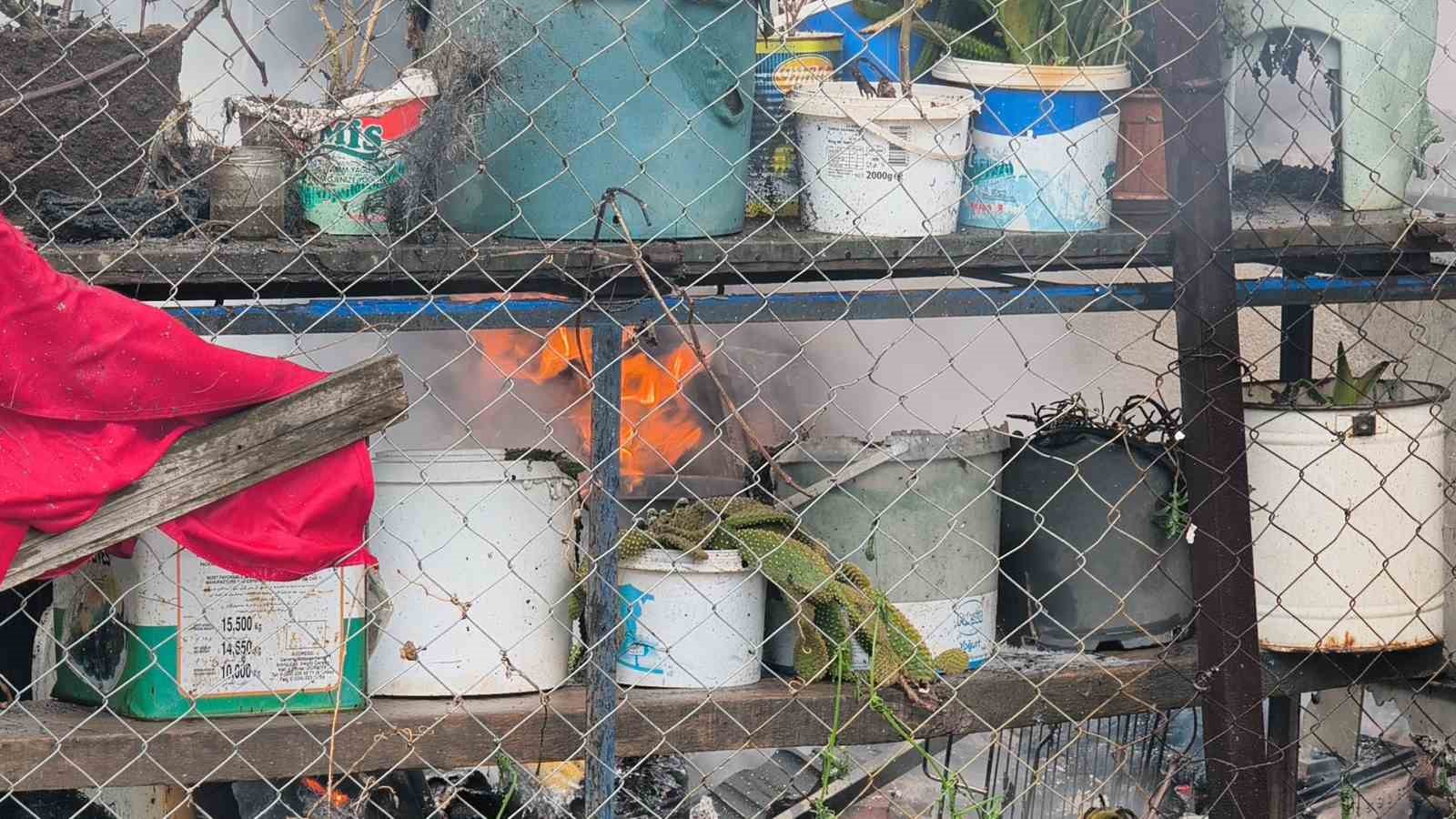 Menteşe’de evde çıkan yangında ev kullanmaz hale geldi
