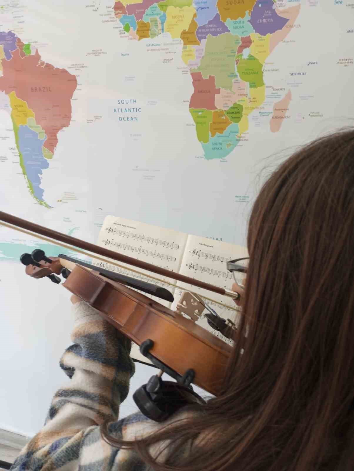 Menteşe’de gençler sanatla buluşuyor
