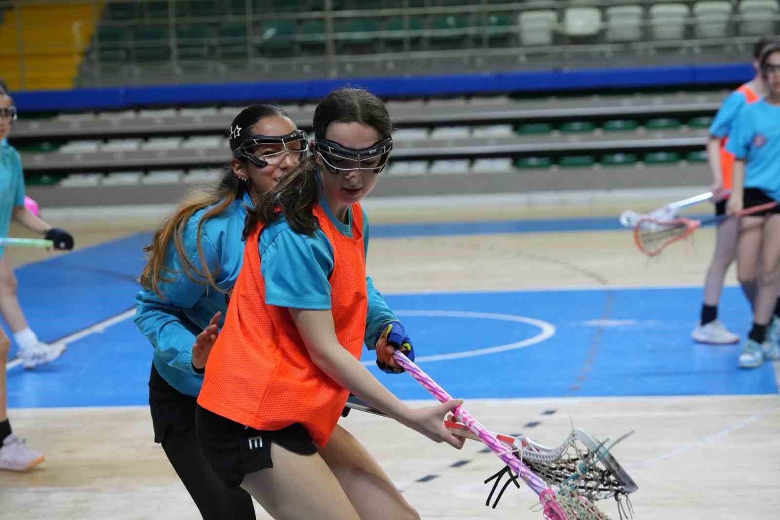 Menteşe’de Lakros rüzgarı
Menteşe’de Lakros rüzgarı