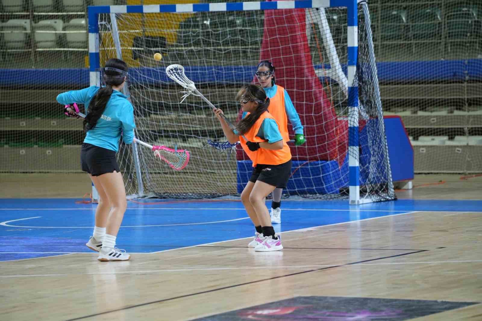 Menteşe’de Lakros rüzgarı
Menteşe’de Lakros rüzgarı