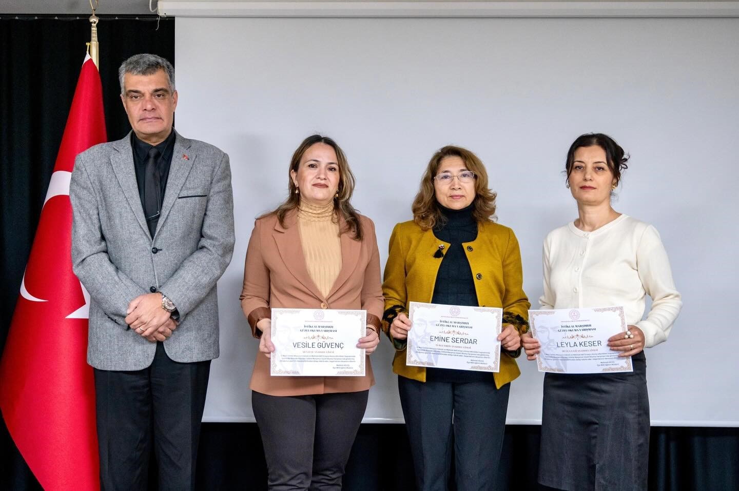 Menteşe’de öğrenciler ödüllerini aldı
