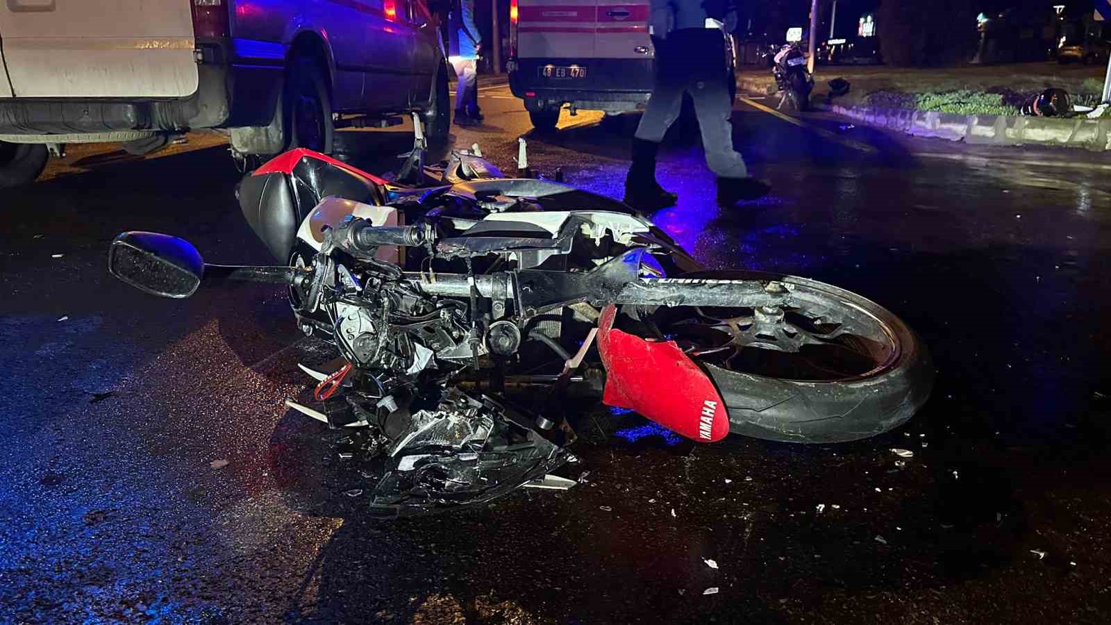 Menteşe’de trafik kazası: Motosiklet sürücüsü ağır yaralı
