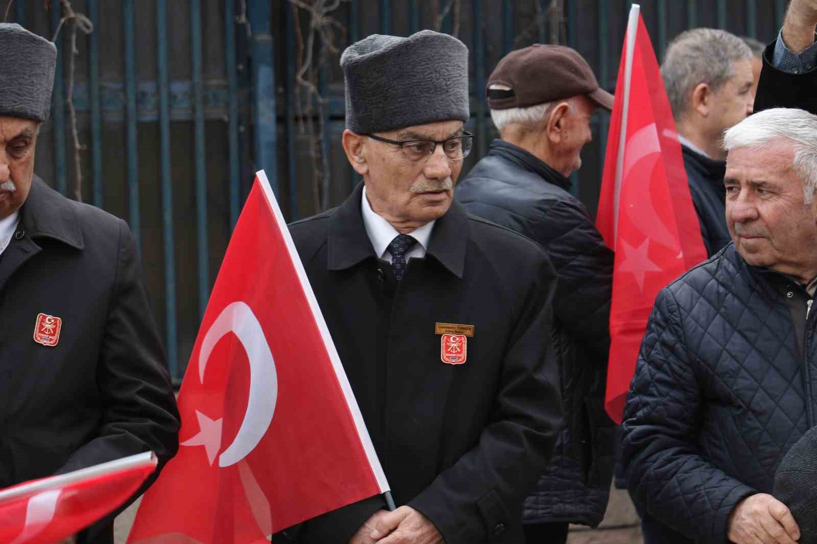 Merasim Sokak’ta terör saldırısında hayatını kaybedenler anıldı

