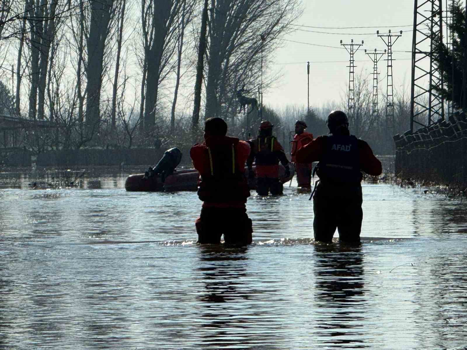 Meriç Nehri çevresinde can pazarı: Vatandaşlar tahliye ediliyor
