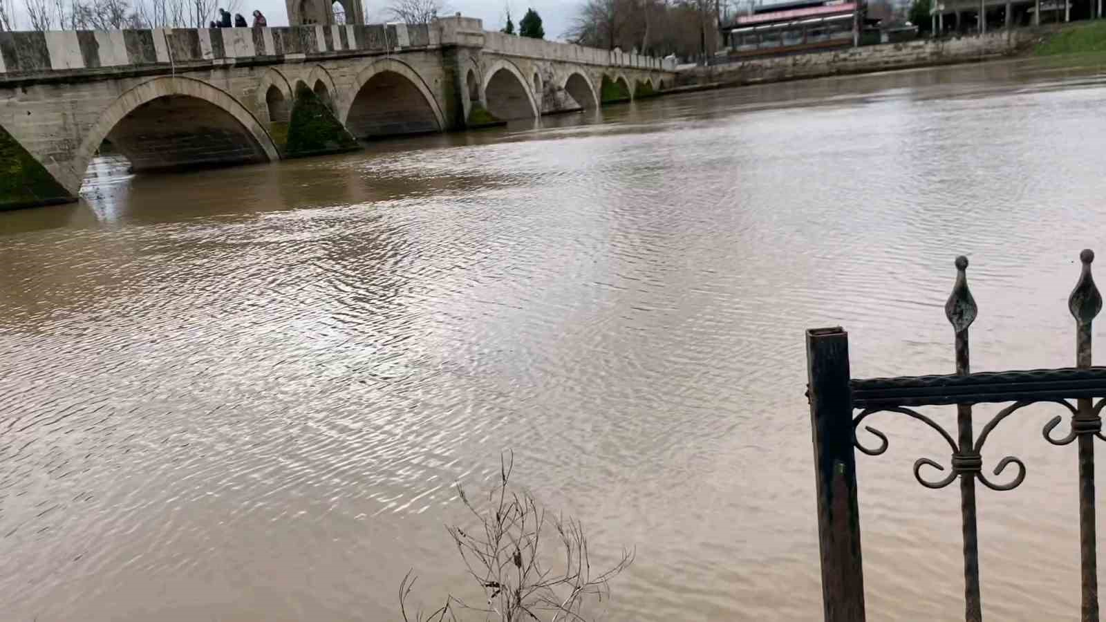 Meriç ve Tunca nehirlerinde su seviyesi yükseldi
