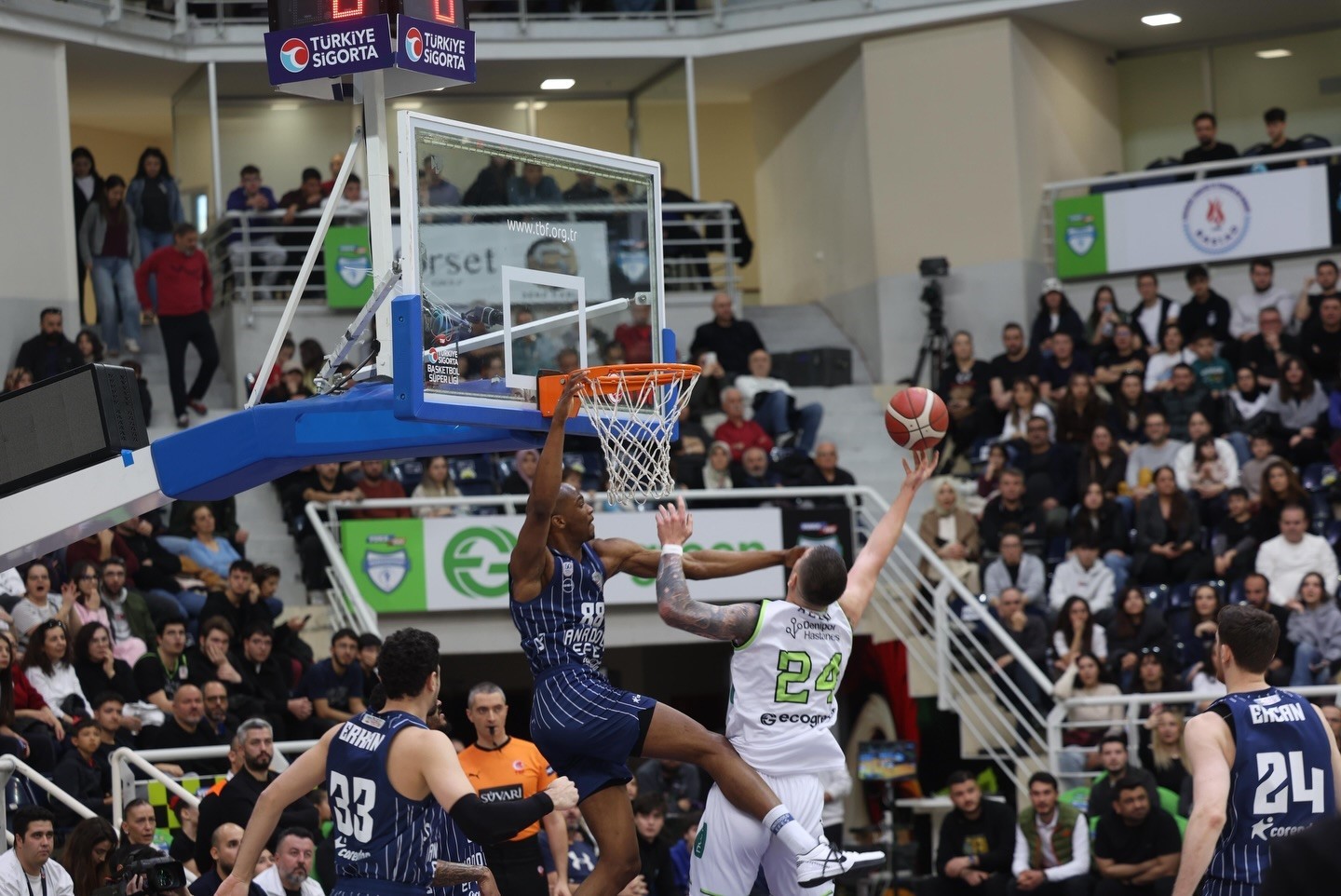 Merkezefendi Basket seriyi sürdürmek istiyor
