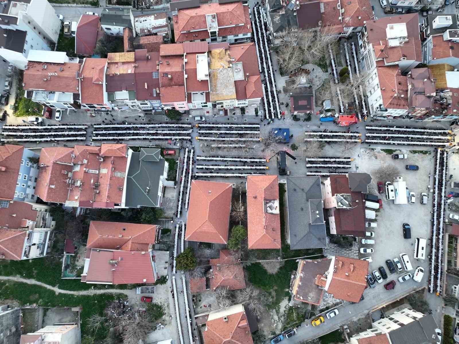 Merkezefendi Belediyesi Akkonak Mahallesi’nde iftar sofrası kurdu
