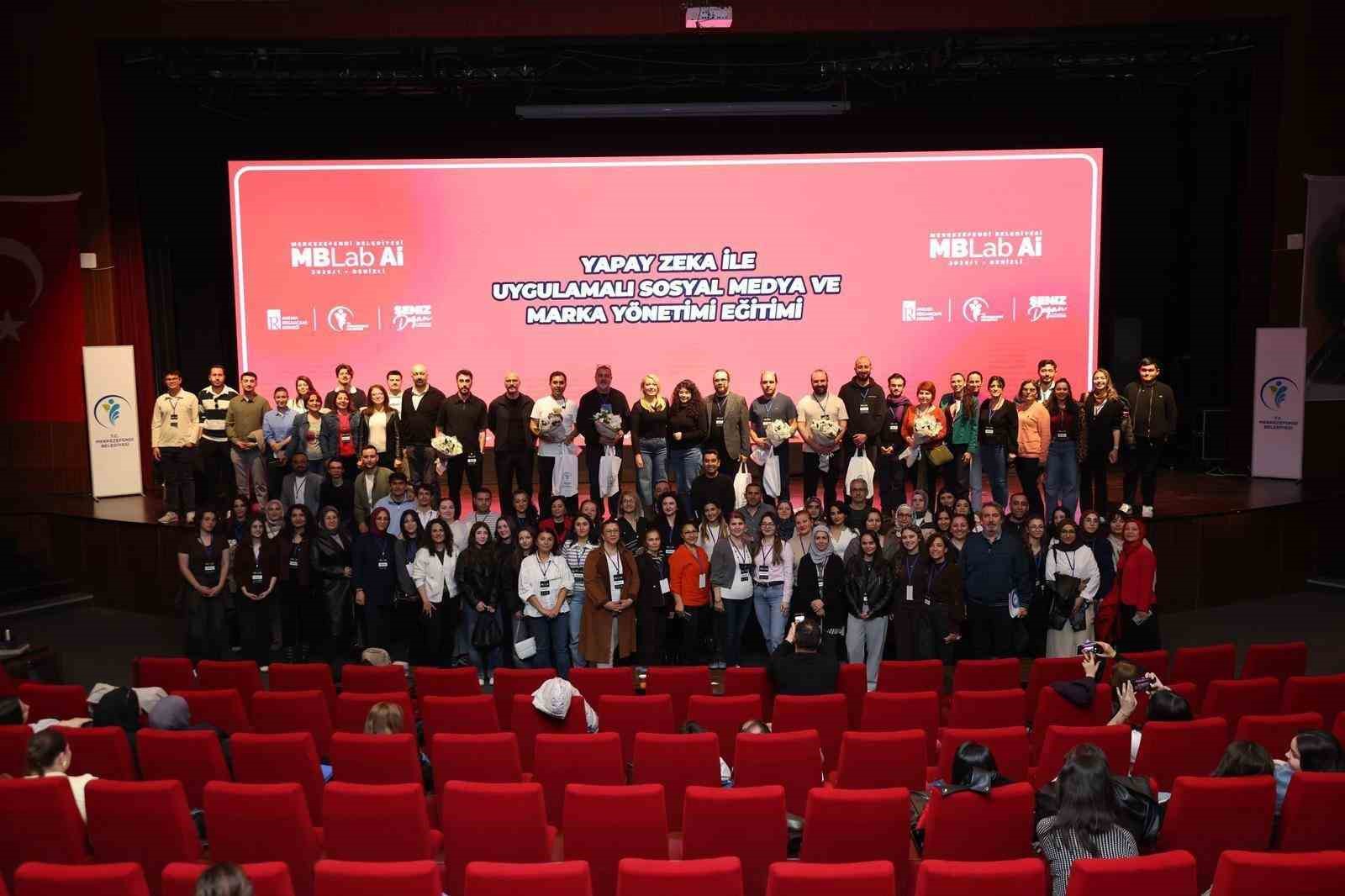 Merkezefendi Belediyesi MBLab Ai eğitimleriyle gençleri yapay zekanın geleceğine hazırlıyor
