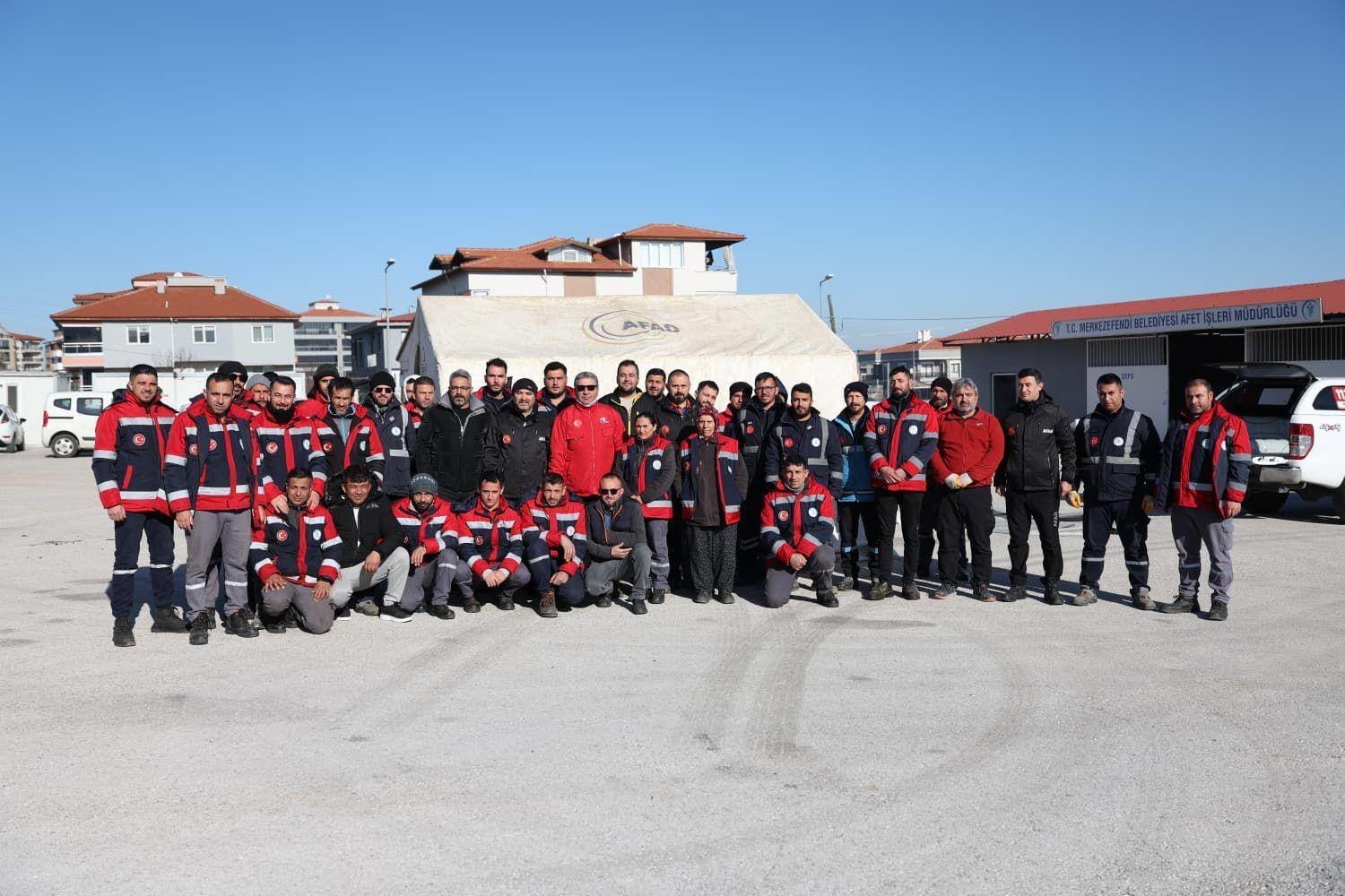 Merkezefendi Belediyesi personeline afet farkındalık ve çadır kurma eğitimi verildi
