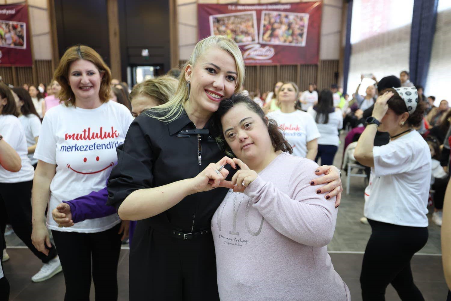 Merkezefendi’de dans ve spor tutkunları bir araya geldi
