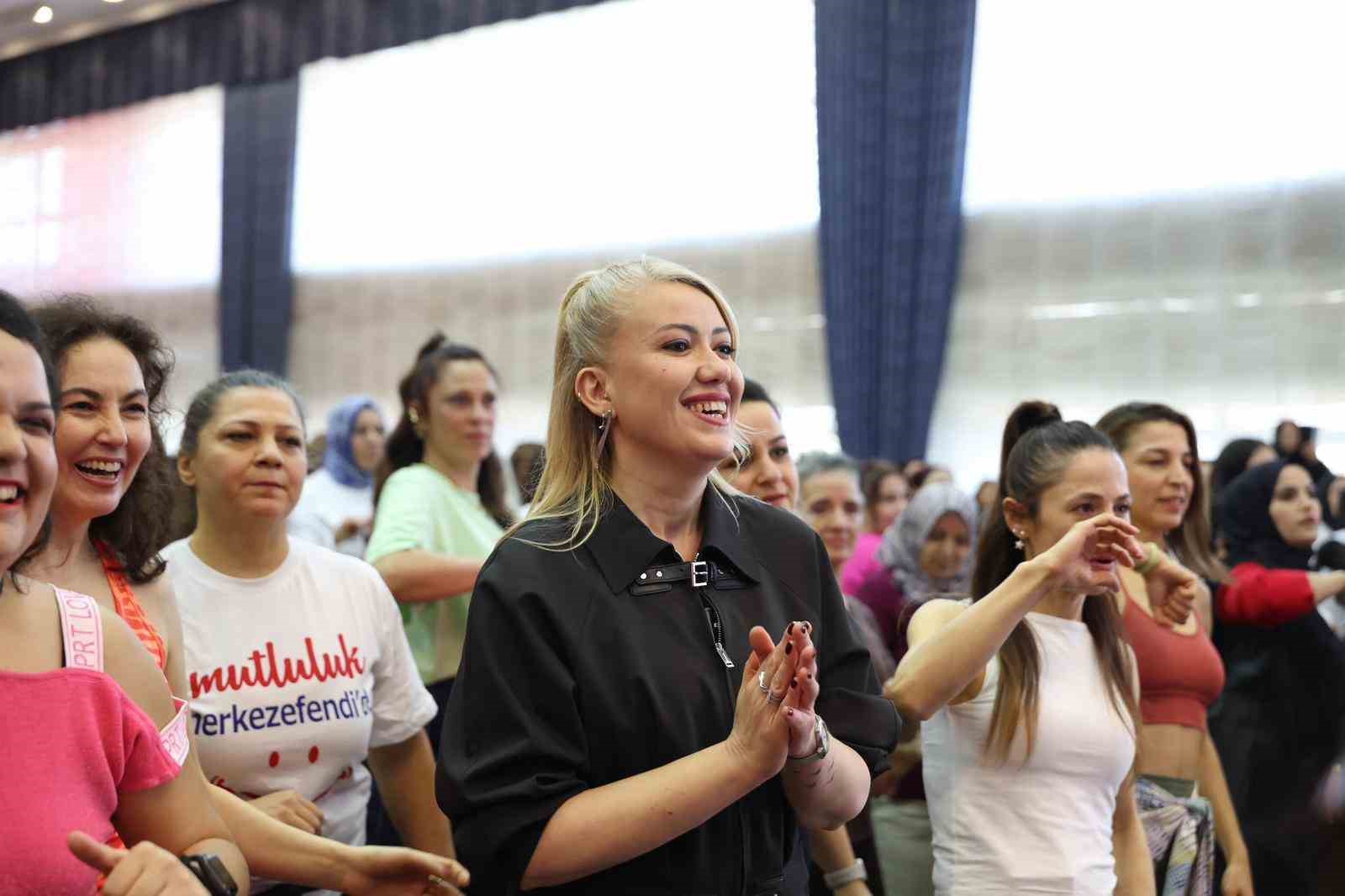 Merkezefendi’de dans ve spor tutkunları bir araya geldi
