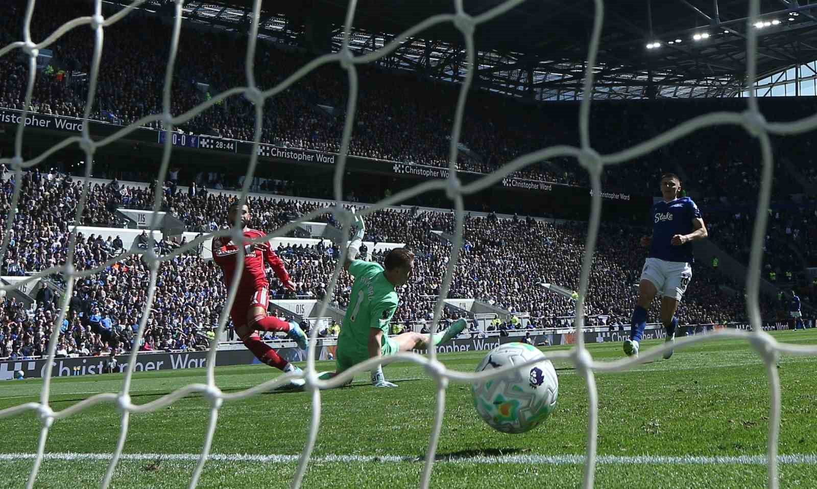 Merseyside derbisinde kazanan Liverpool
