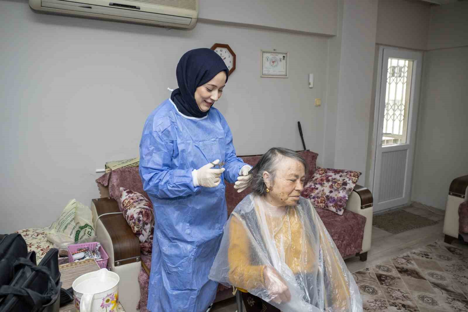 Mersin Büyükşehir Belediyesinden yaşlılara bayram desteği
