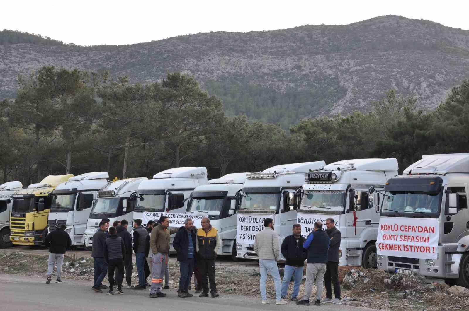 Mersin Silifkeli kamyonculardan taşeron tepkisi

