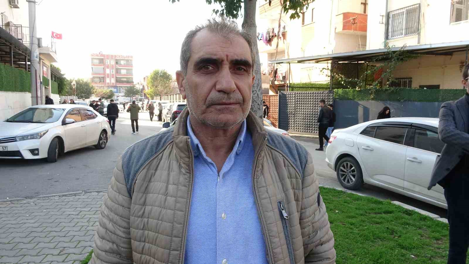 Mersin’de 3 kızın öldüğü kazanın ardından acılı babadan yürek yakan sözler
Mersin’de 3 kızın öldüğü kazanın ardından acılı babadan yürek yakan sözler