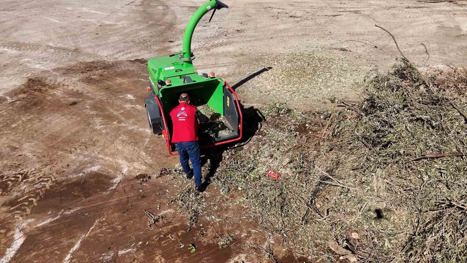 Mersin’de 835 ton organik atık komposta dönüştürüldü
Mersin’de 835 ton organik atık komposta dönüştürüldü