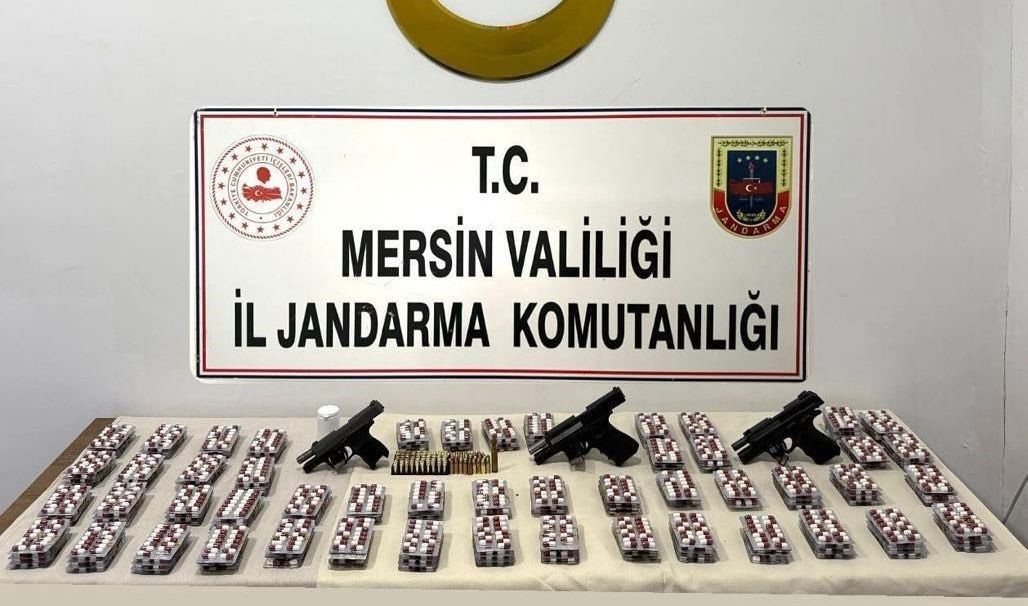 Mersin’de binlerce uyuşturucu hap ele geçirildi
