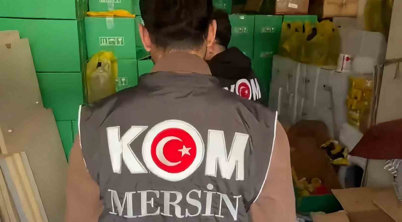 Mersin’de depoya baskın binlerce litre kaçak alkol ele geçirildi: 1 tutuklama
