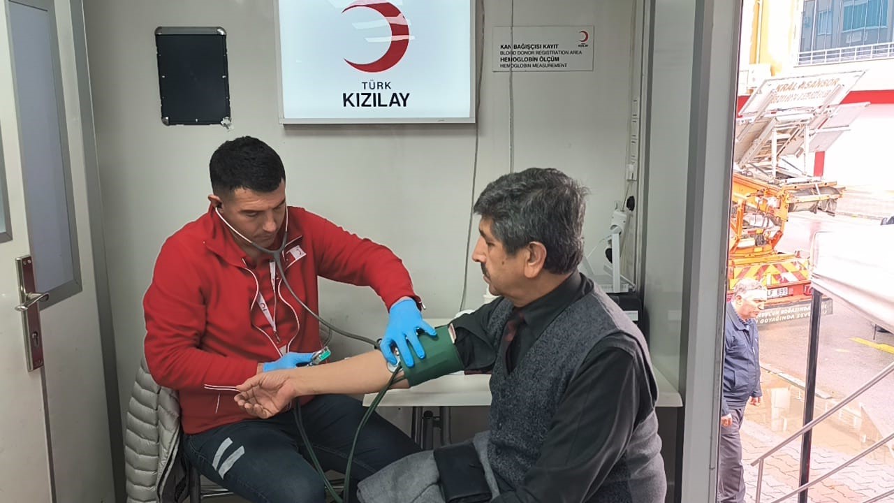 Mersin’de din görevlilerinden Ramazan öncesi kan bağışı
