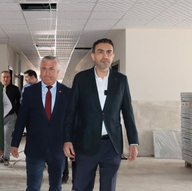Mersin’de eğitim yatırımları sürüyor
